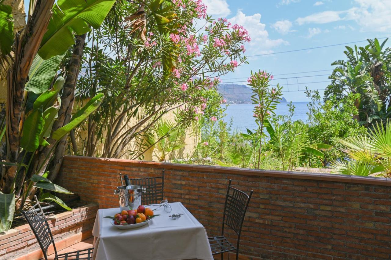 Hotel Baia Delle Sirene Taormina Exterior photo