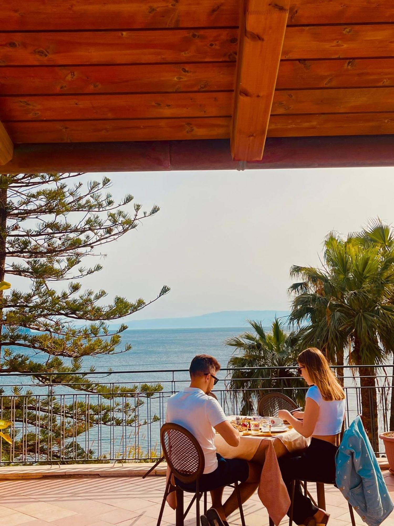 Hotel Baia Delle Sirene Taormina Exterior photo